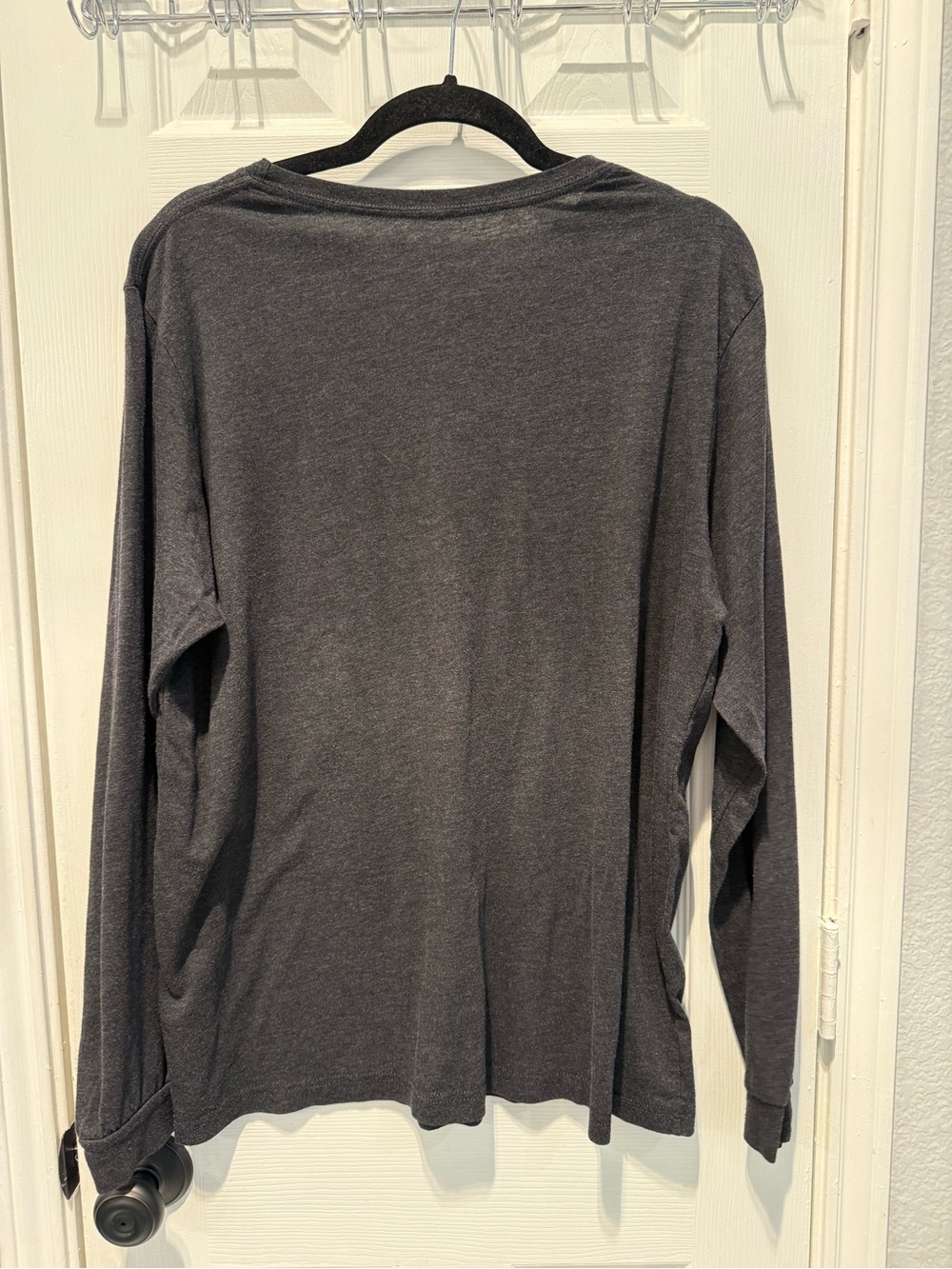 💪 Rogue Gray Long Sleeve Performance T-Shirt | Size XL | Excellent Condition - Picture 3 of 4